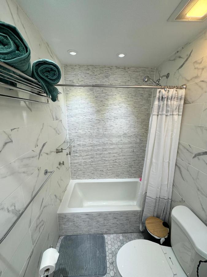 The Waltham Private Room & Bathroom John F Kennedy Jfk Lga Airport Manhattan Penn Station Bullet-Train 15 Min New York Extérieur photo
